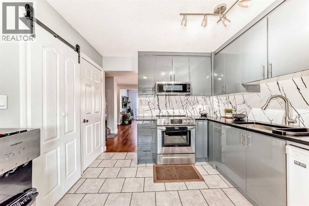 78 Martinview Crescent Ne, Calgary, Alberta  T3J 2S5 - Photo 3 - A2289025