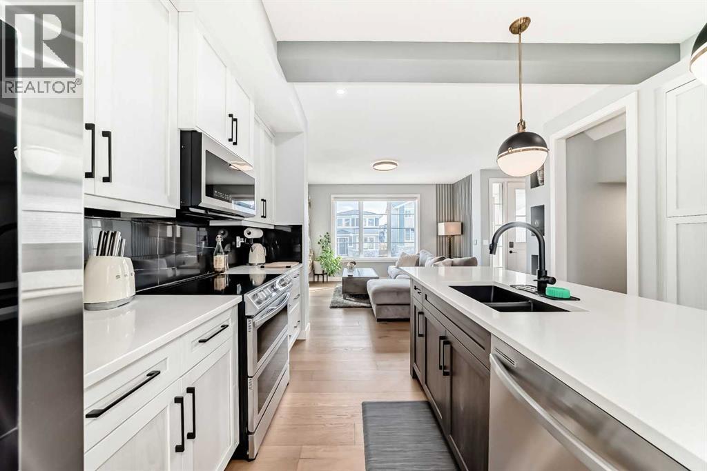 29 Precedence Glen, Cochrane, Alberta  T4C 2W7 - Photo 9 - A2292540