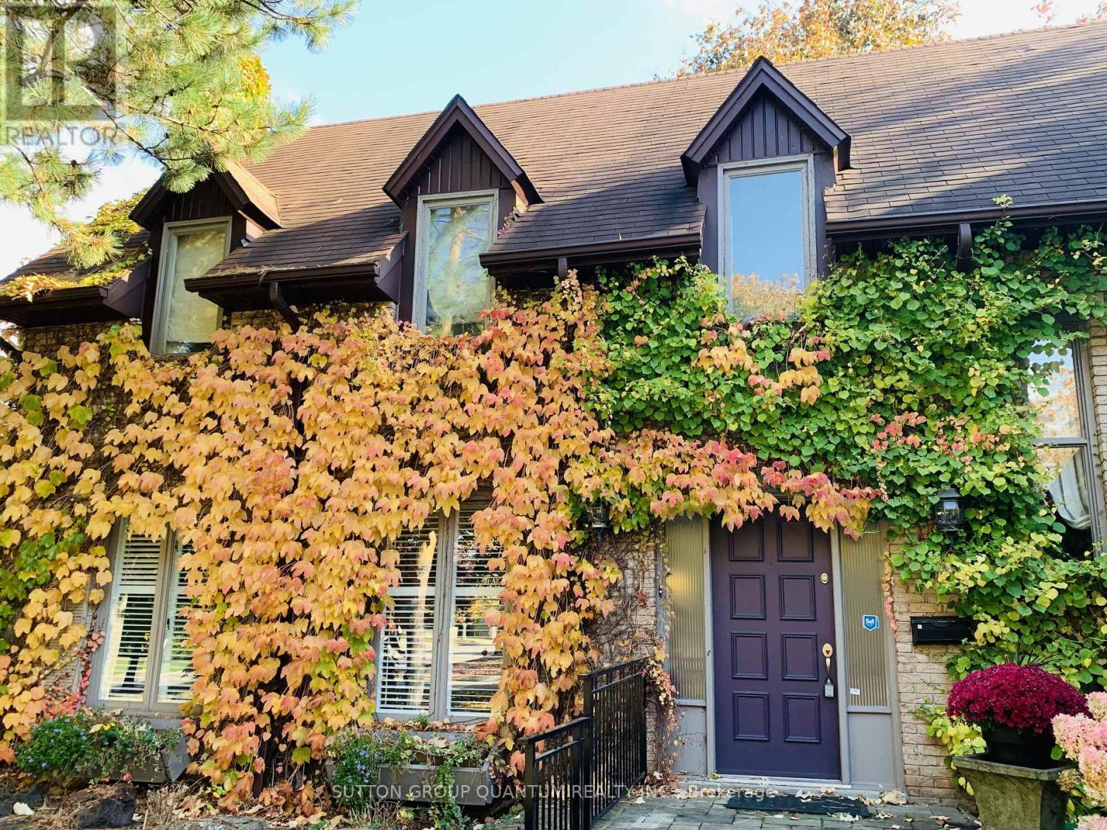 2090 Mississauga Road, Mississauga, Ontario  L5H 2K6 - Photo 2 - W12880554