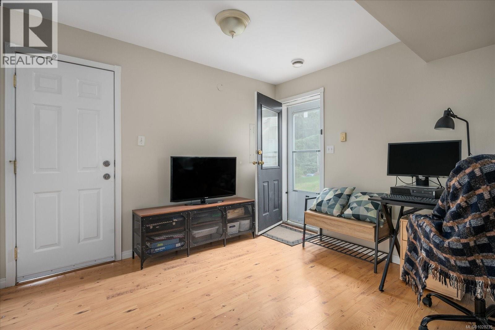 5541 Hammond Bay Rd, Nanaimo, British Columbia  V9T 5N1 - Photo 48 - 1028235