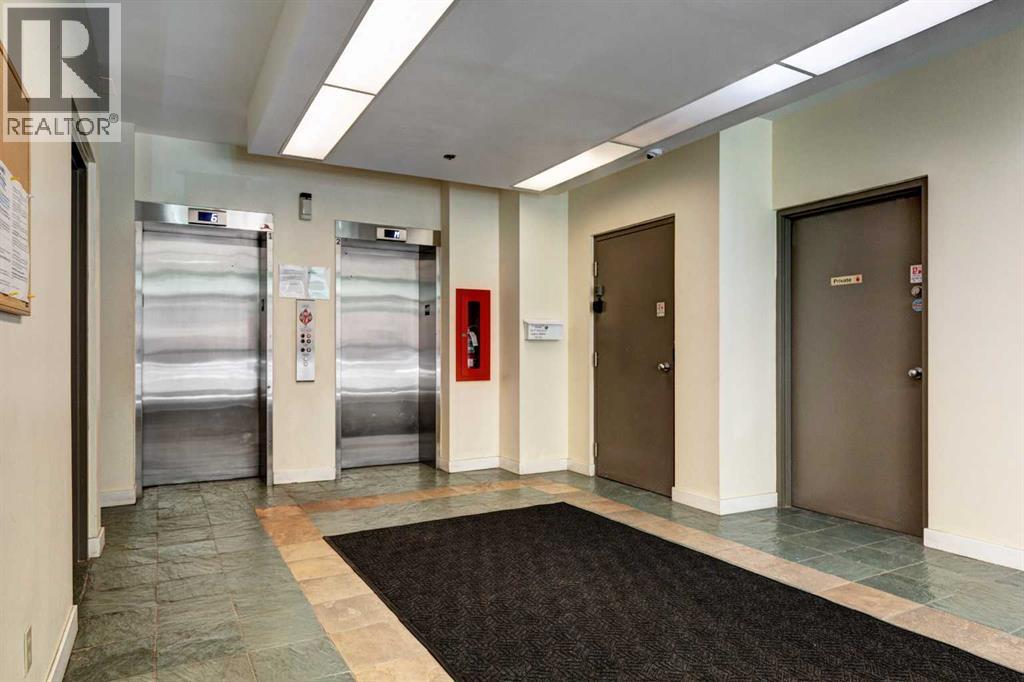 301, 128 2 Avenue Se, Calgary, Alberta  T2G 5J5 - Photo 4 - A2293136