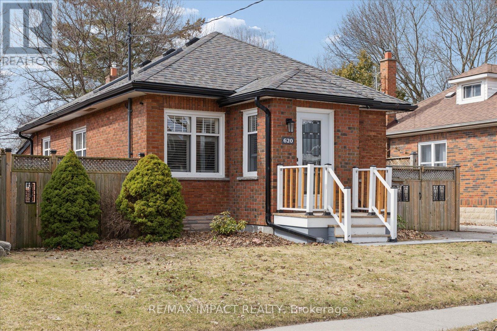 620 CHRISTIE AVENUE, Oshawa, Ontario