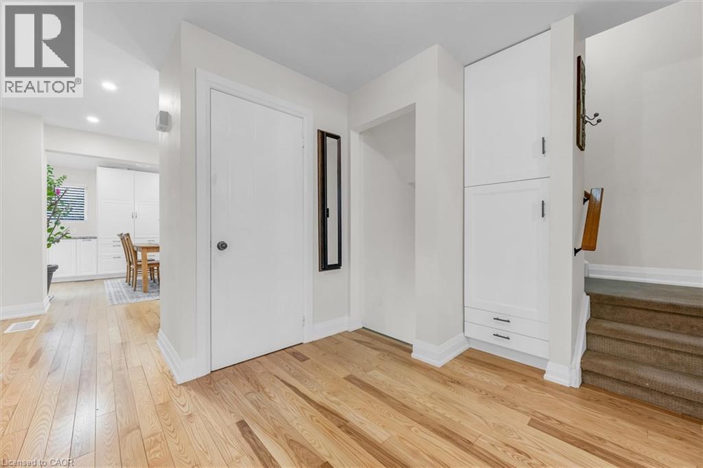 23 Hedge Lawn Drive, Grimsby, Ontario  L3M 5G9 - Photo 7 - 40810869