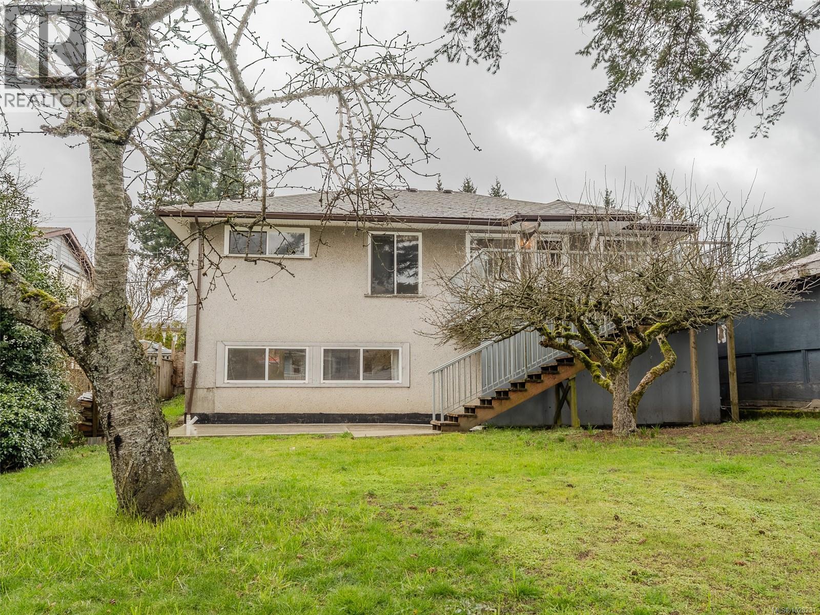 421 Juniper St, Nanaimo, British Columbia  V9S 1X7 - Photo 1 - 1028231