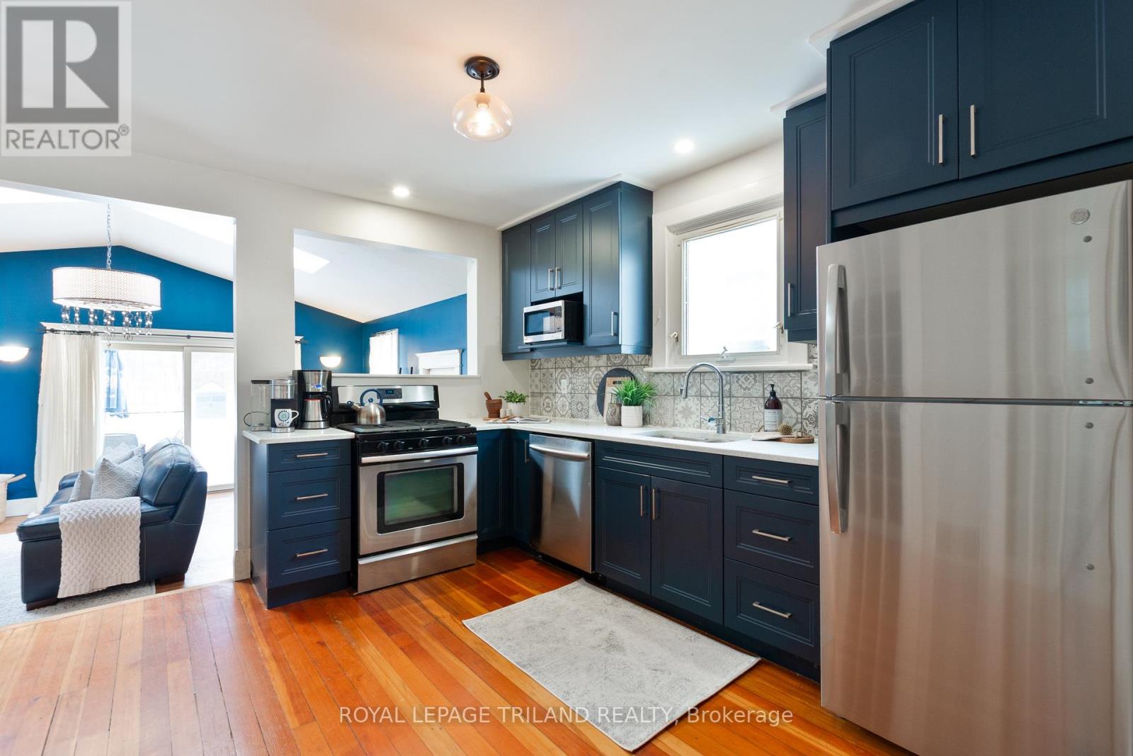 30 Elmwood Place, London South, Ontario  N6J 1J2 - Photo 14 - X12881856