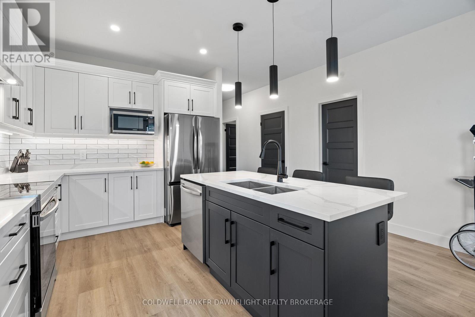 219 Greene Street, South Huron, Ontario  N0M 1S3 - Photo 17 - X12881874