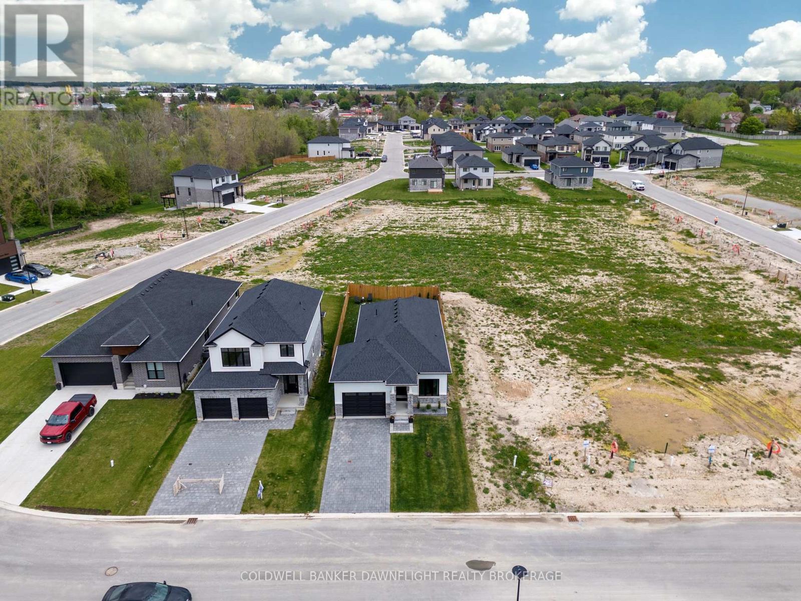 219 Greene Street, South Huron, Ontario  N0M 1S3 - Photo 5 - X12881874