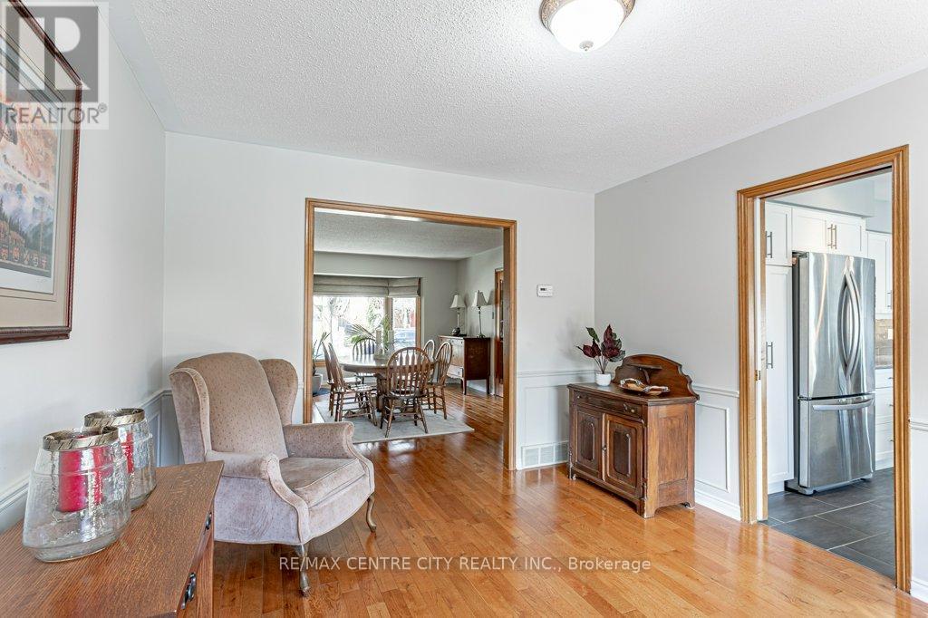 62 Nanette Drive, London North, Ontario  N5X 3L4 - Photo 19 - X12881878