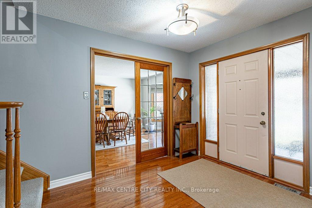 62 Nanette Drive, London North, Ontario  N5X 3L4 - Photo 5 - X12881878