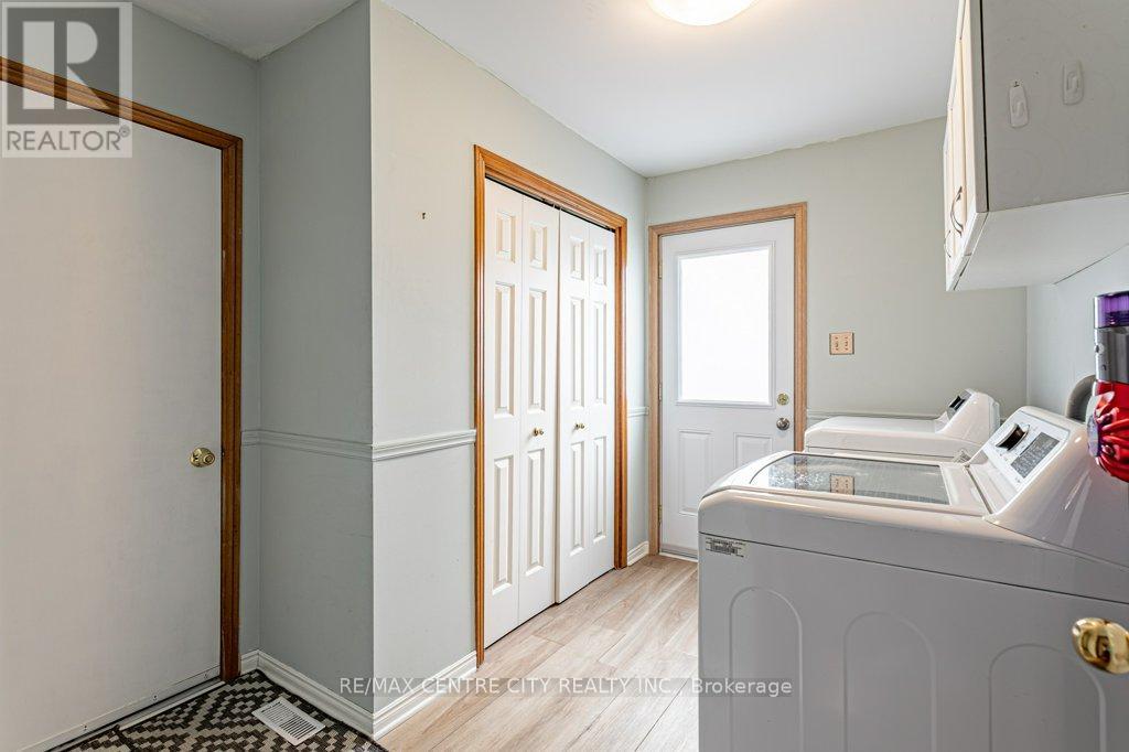 62 Nanette Drive, London North, Ontario  N5X 3L4 - Photo 8 - X12881878