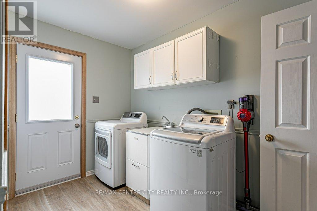 62 Nanette Drive, London North, Ontario  N5X 3L4 - Photo 9 - X12881878