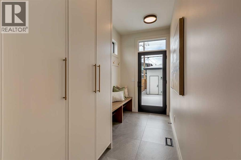 2233 35 Street Sw, Calgary, Alberta  T3E 2X7 - Photo 25 - A2292731