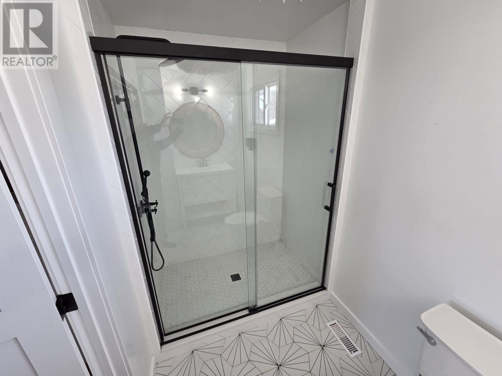 283 Hinton Ave., Thunder Bay, Ontario  P7A 7E6 - Photo 26 - TB2600422