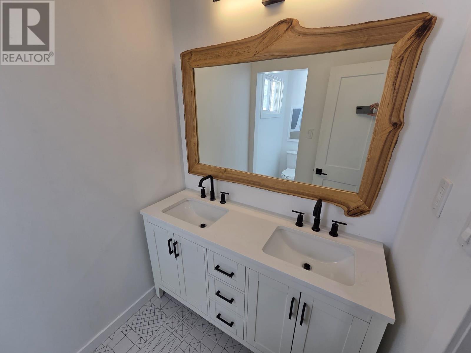 283 Hinton Ave., Thunder Bay, Ontario  P7A 7E6 - Photo 39 - TB2600422