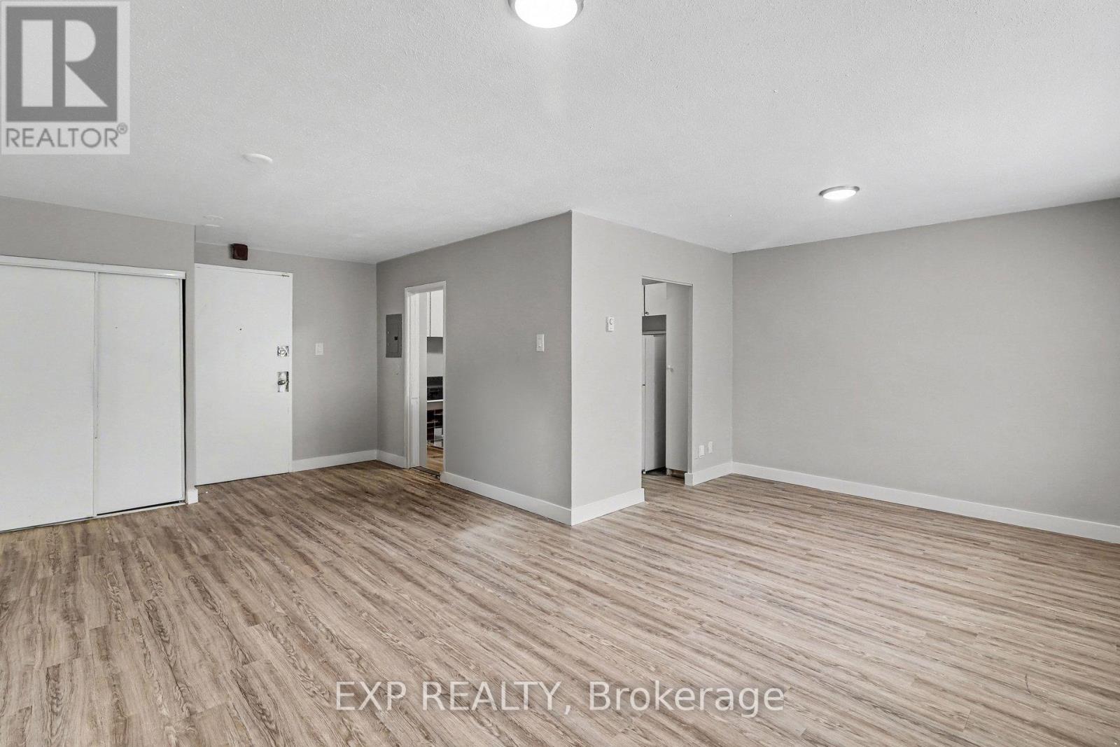 101 - 1435 Morisset Avenue, Ottawa, Ontario  K1Z 8H4 - Photo 5 - X12881816