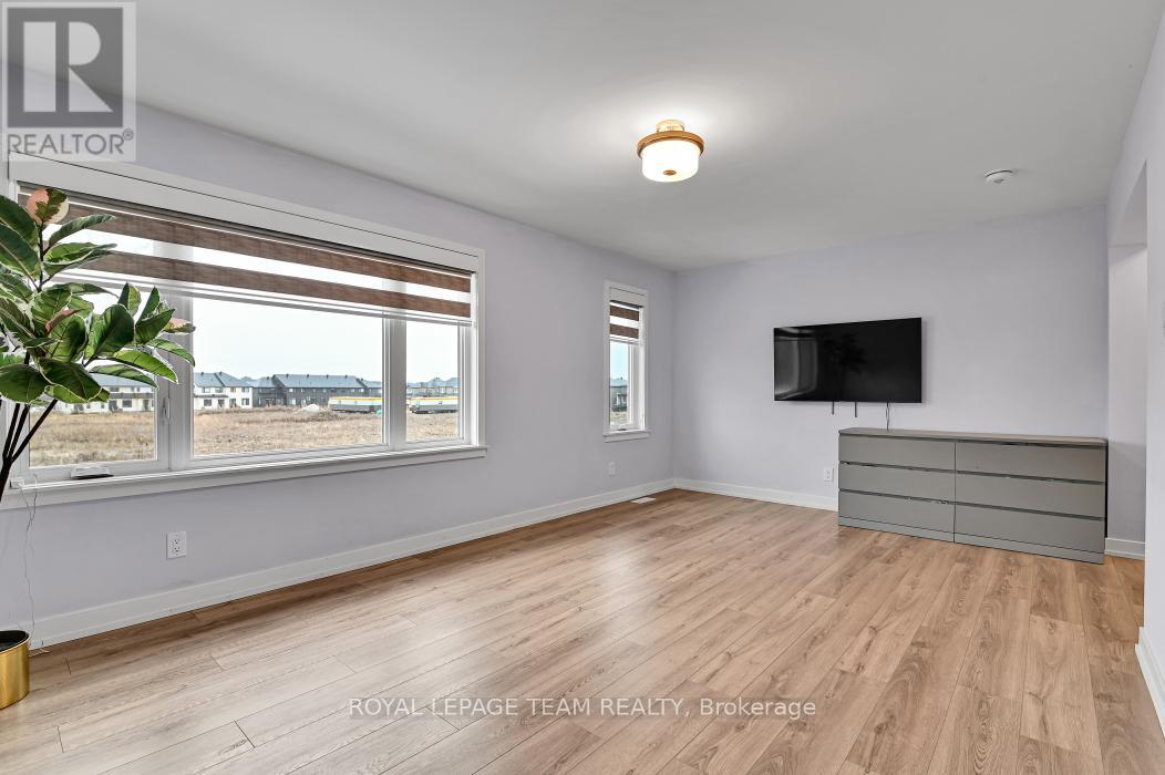 912 Duxbury Lane, Ottawa, Ontario  K4M 0M2 - Photo 24 - X12881868