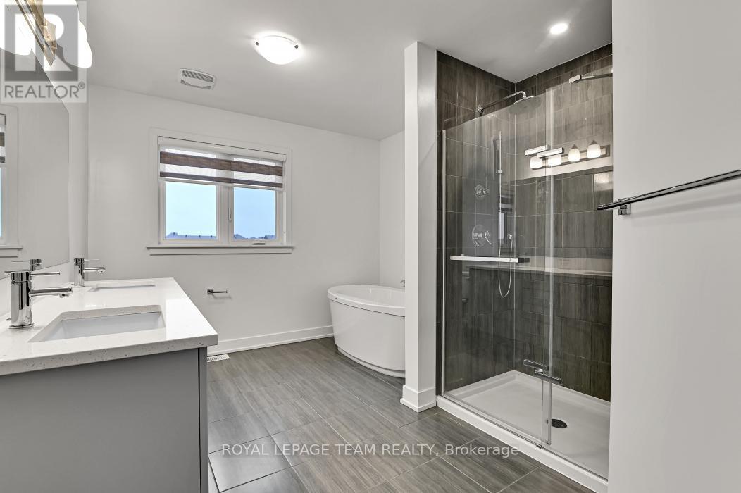912 Duxbury Lane, Ottawa, Ontario  K4M 0M2 - Photo 25 - X12881868