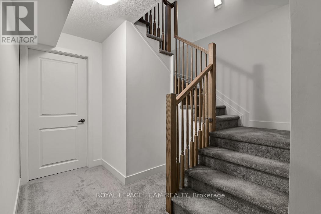 912 Duxbury Lane, Ottawa, Ontario  K4M 0M2 - Photo 27 - X12881868