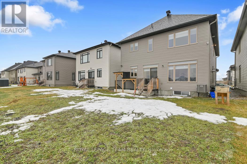 912 Duxbury Lane, Ottawa, Ontario  K4M 0M2 - Photo 34 - X12881868