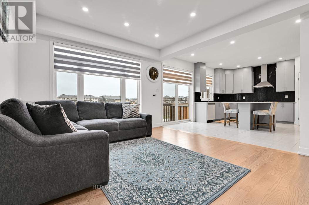 912 Duxbury Lane, Ottawa, Ontario  K4M 0M2 - Photo 8 - X12881868