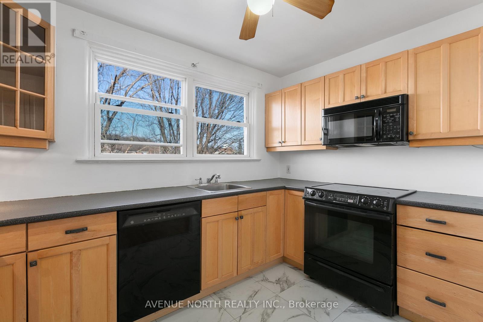 5 - 149 Marquette Avenue, Ottawa, Ontario  K1L 5J7 - Photo 17 - X12881876