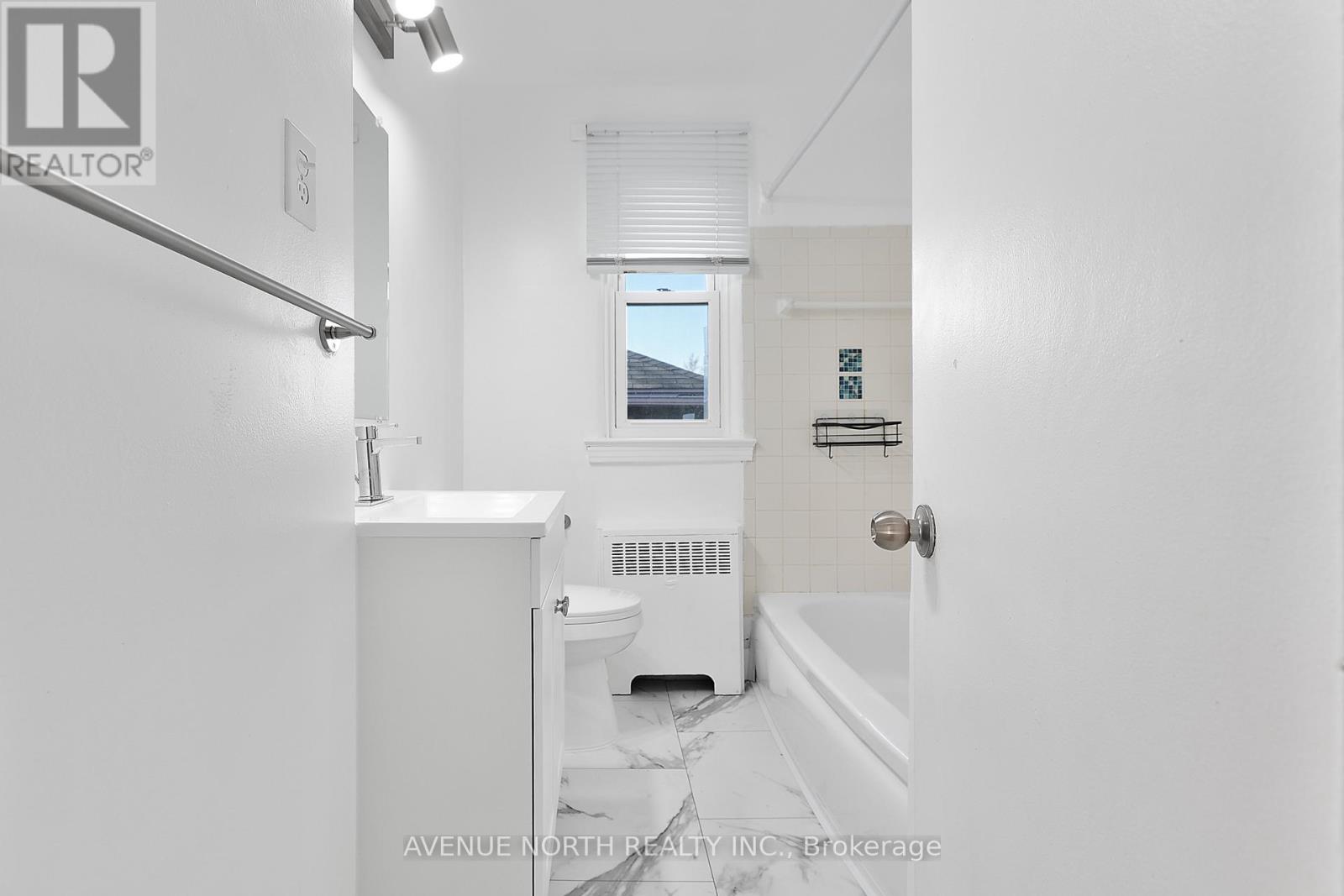 5 - 149 Marquette Avenue, Ottawa, Ontario  K1L 5J7 - Photo 9 - X12881876