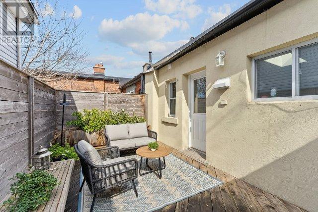 2nd Flr - 236 Christie Street, Toronto, Ontario  M6G 3B8 - Photo 10 - C12881822