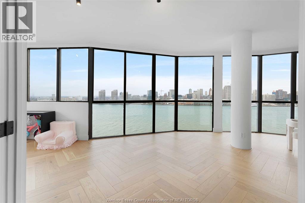 515 RIVERSIDE DRIVE West Unit# 1701, Windsor, Ontario