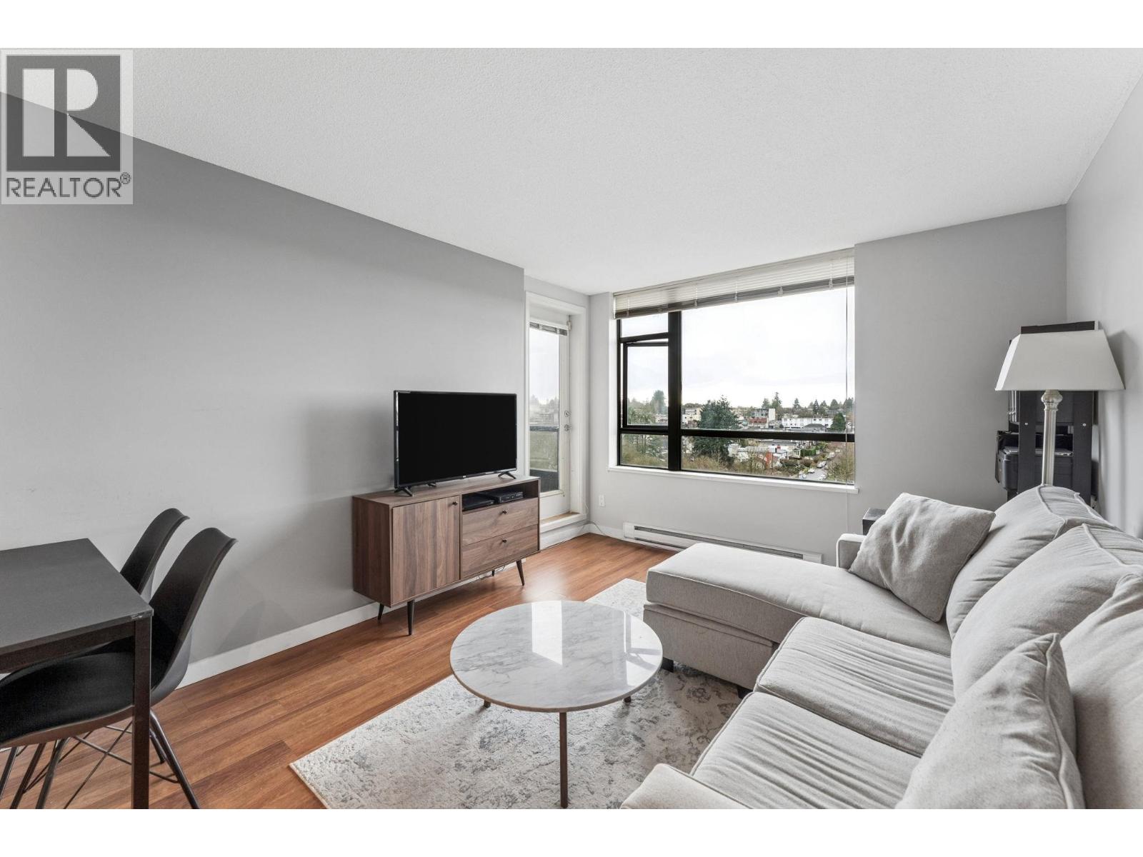 901 3520 Crowley Drive, Vancouver, British Columbia  V5R 6G9 - Photo 2 - R3099589