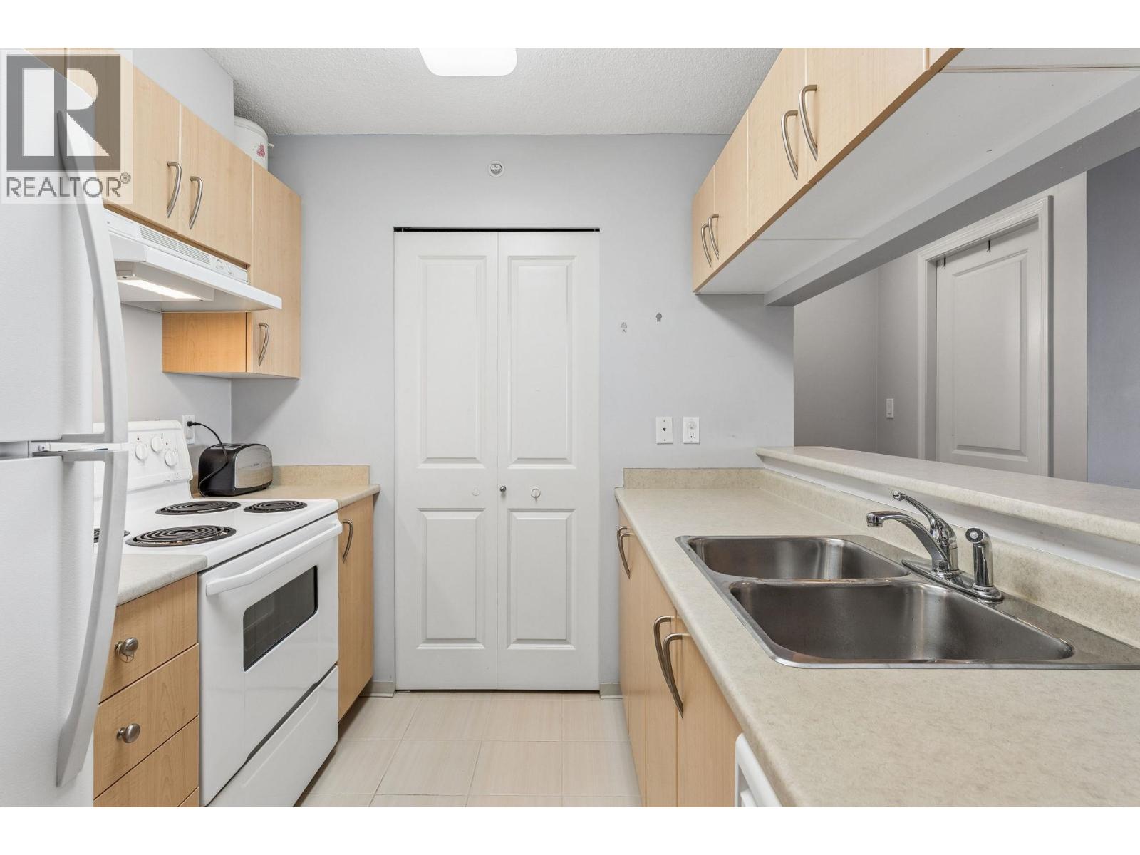 901 3520 Crowley Drive, Vancouver, British Columbia  V5R 6G9 - Photo 9 - R3099589