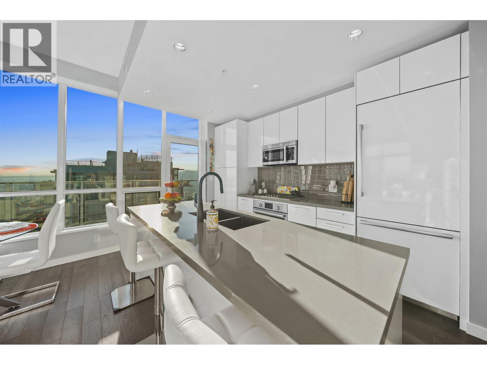 2903 3093 Windsor Gate, Coquitlam, British Columbia  V3B 0N2 - Photo 7 - R3099602