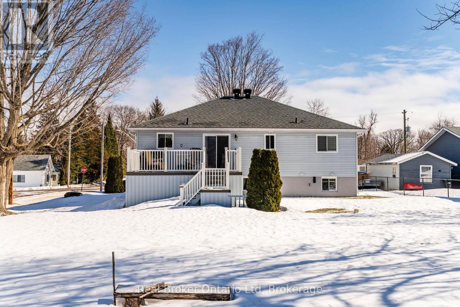 202 Ouida Street, Tay, Ontario  L0K 2C0 - Photo 34 - S12881844