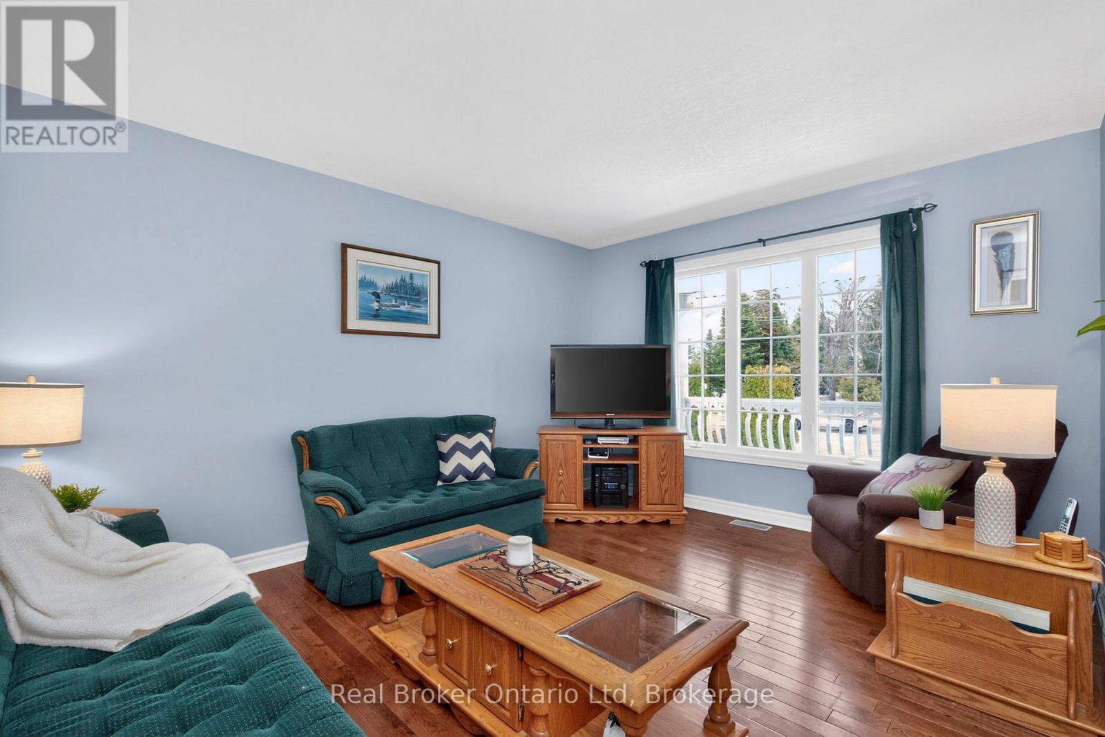 202 Ouida Street, Tay, Ontario  L0K 2C0 - Photo 9 - S12881844