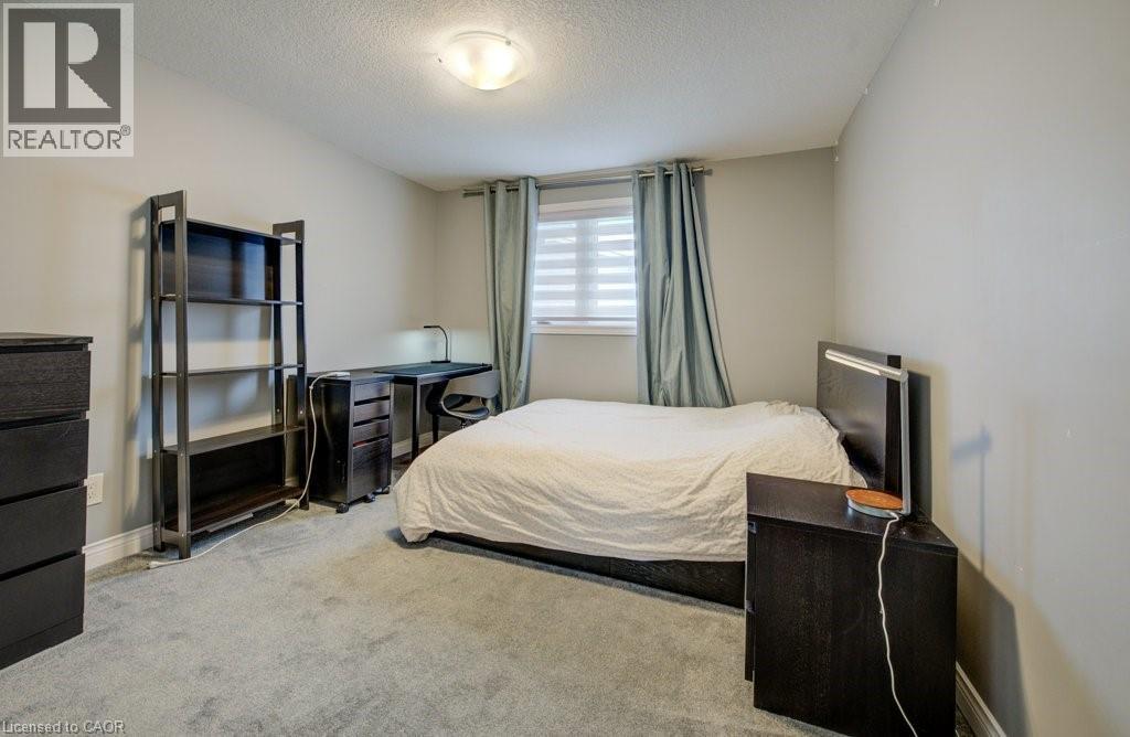 394a Churchill Court, Waterloo, Ontario  N2L 6B4 - Photo 26 - 40812173