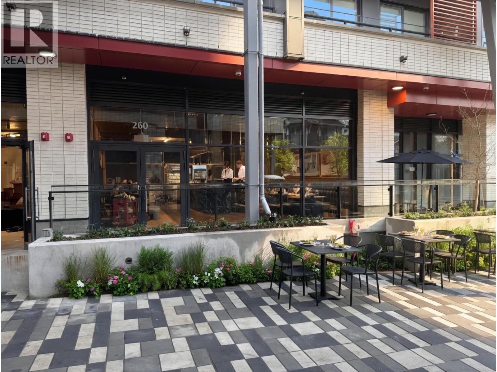 260 422 E 3rd Street, North Vancouver, British Columbia  V7L 1K1 - Photo 2 - C8077004