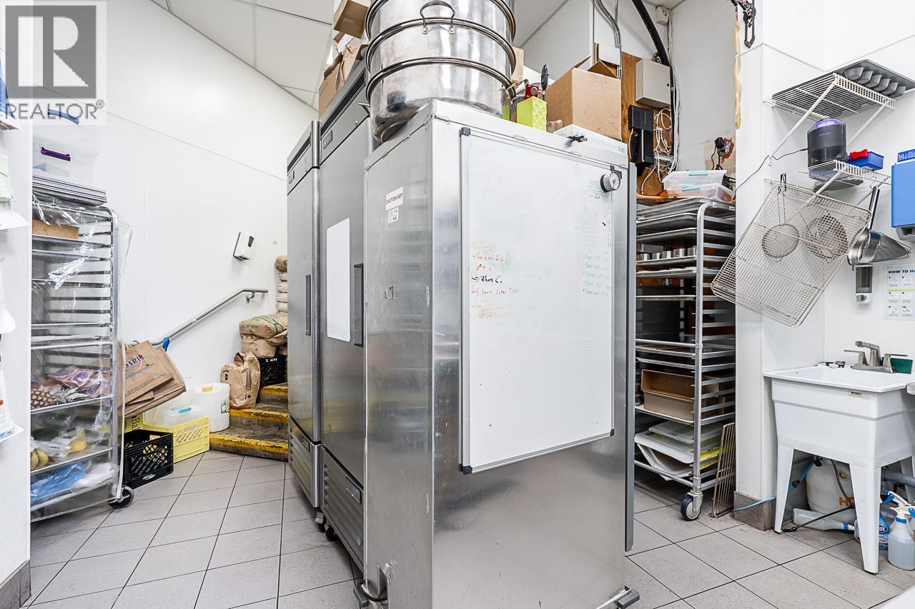 3670 Vanness Avenue, Vancouver, British Columbia  V5R 0G6 - Photo 10 - C8077007