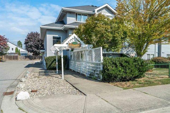 214 19953 55A AVENUE, langley, British Columbia