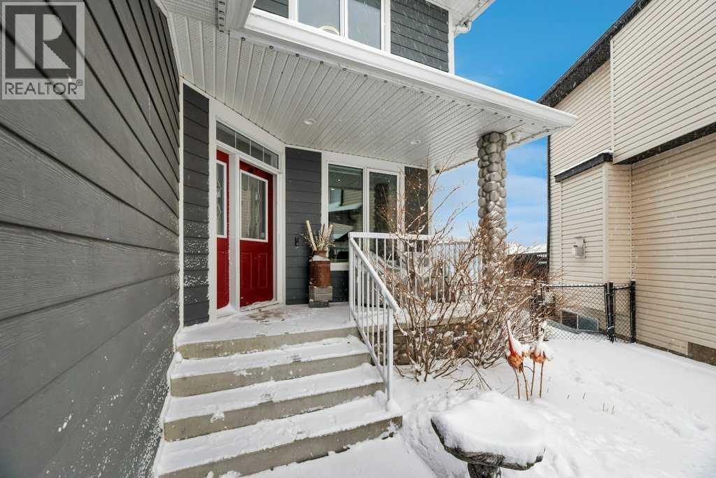 392 Rainbow Falls Way, Chestermere, Alberta  T1X 1S6 - Photo 2 - A2293151