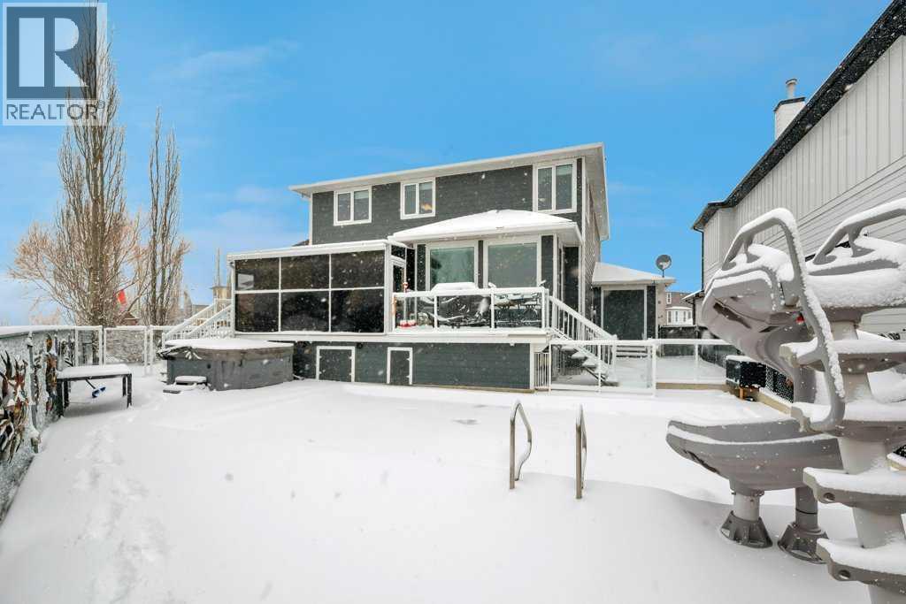 392 Rainbow Falls Way, Chestermere, Alberta  T1X 1S6 - Photo 5 - A2293151