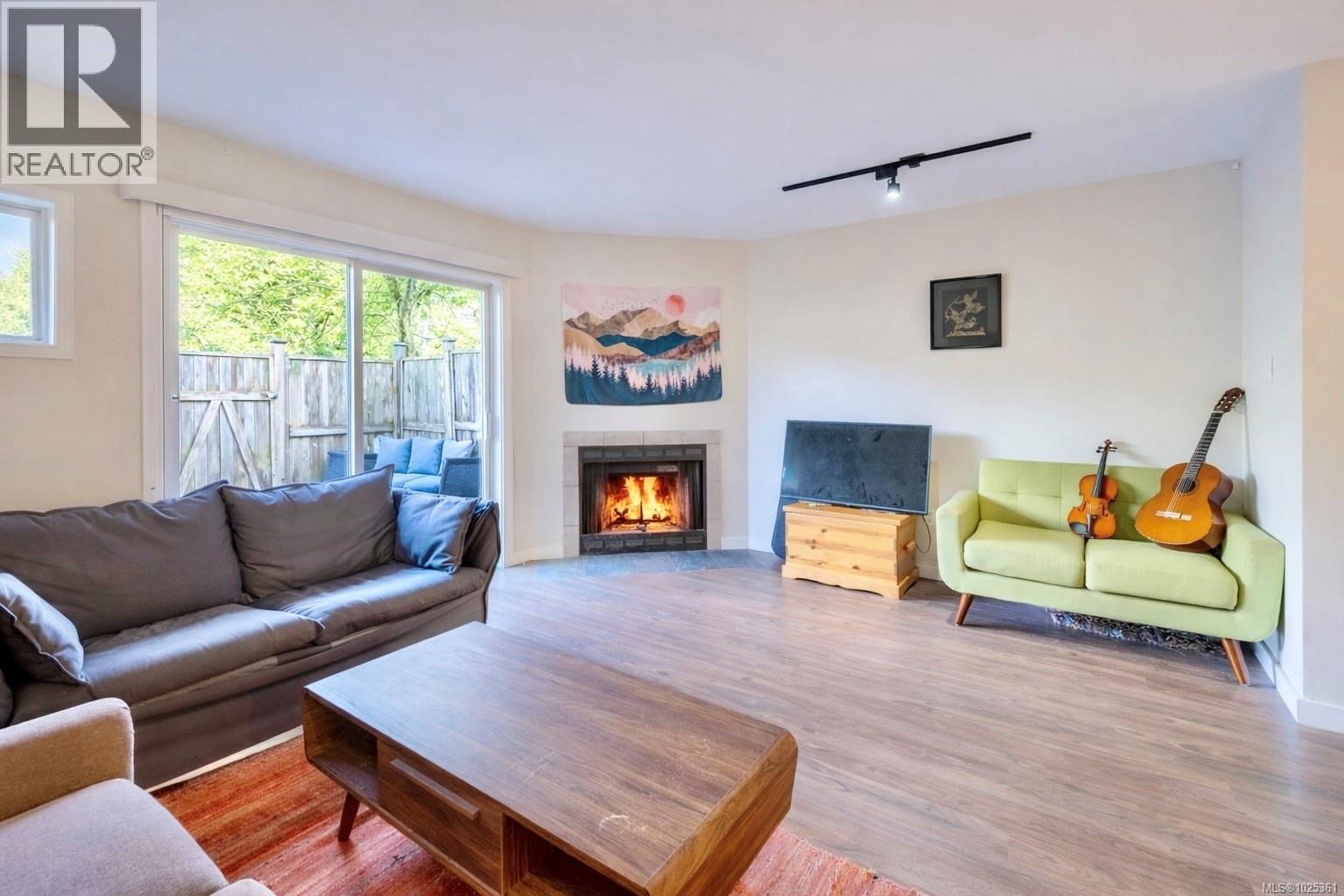 4 301 Arnet Rd, Tofino, British Columbia  V0R 2Z0 - Photo 1 - 1025361