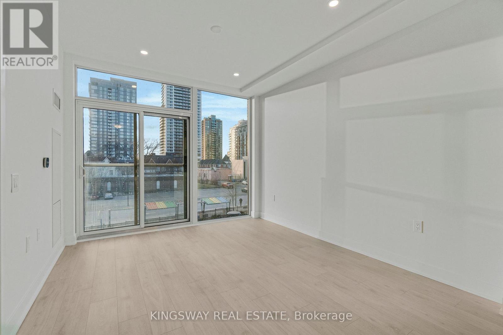 207 - 2088 James Street, Burlington, Ontario L7R 0H2 - Photo 17 - W12855386