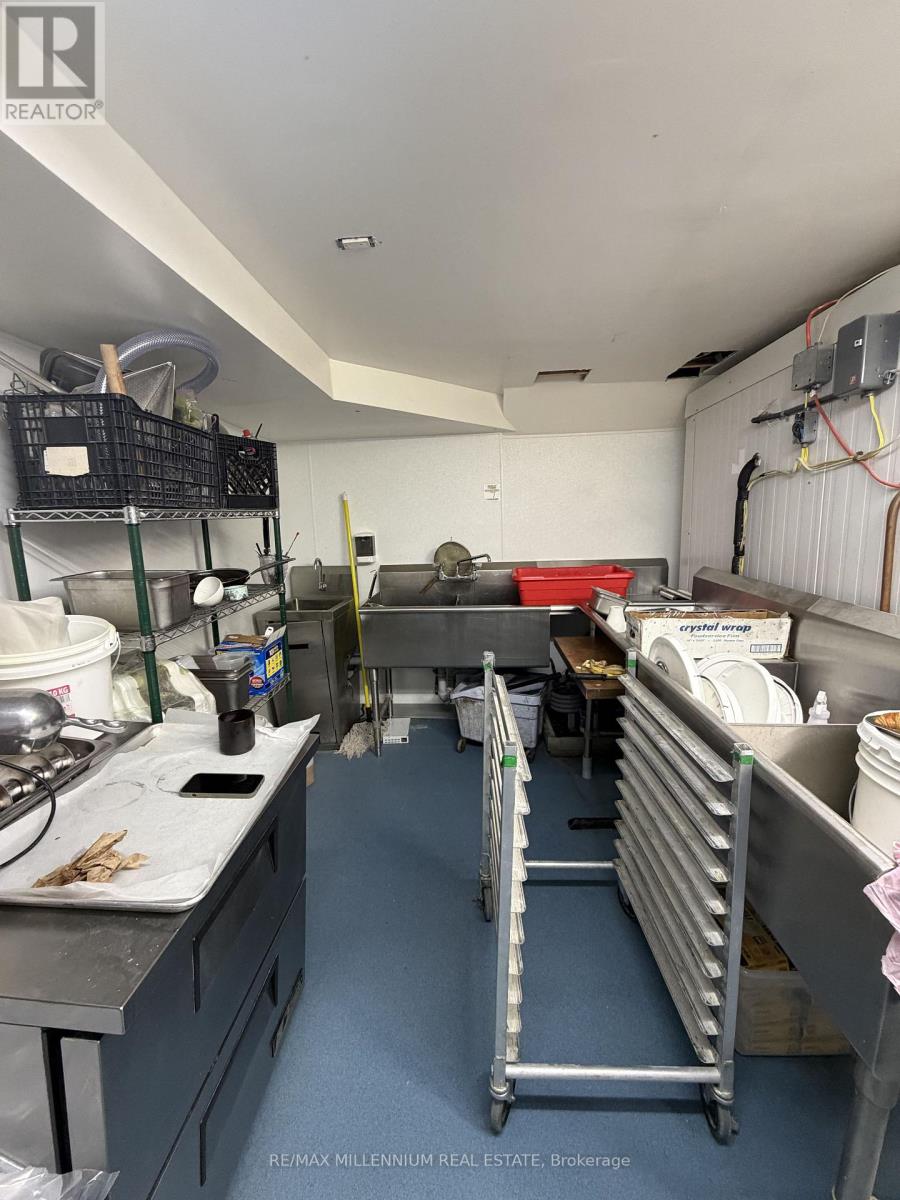 2392 Bloor Street W, Toronto, Ontario  M6S 1P5 - Photo 30 - W12814720