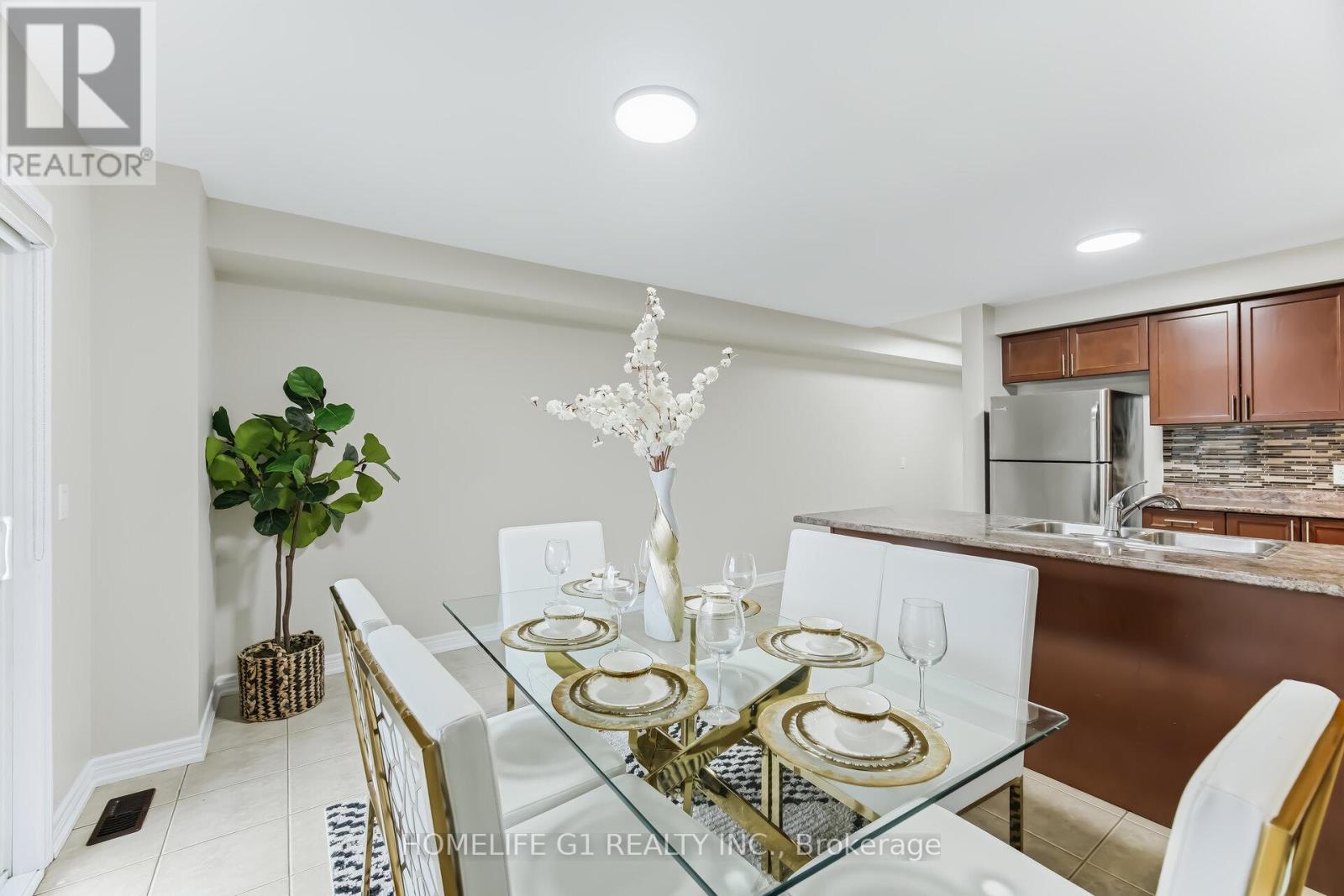 223 Inspire Boulevard, Brampton (Sandringham-Wellington North), Ontario  L6R 3W6 - Photo 17 - W12881840