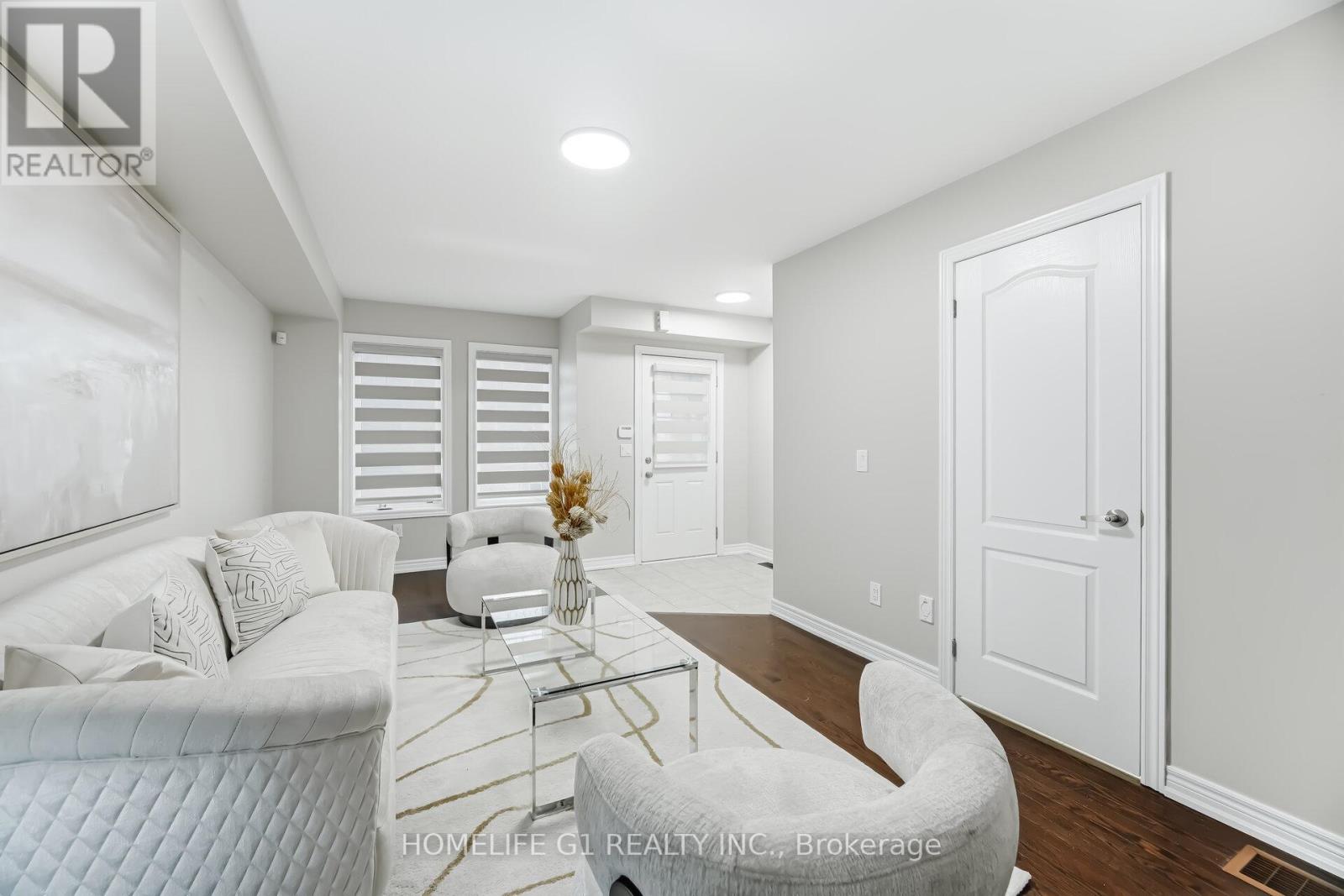 223 Inspire Boulevard, Brampton (Sandringham-Wellington North), Ontario  L6R 3W6 - Photo 6 - W12881840