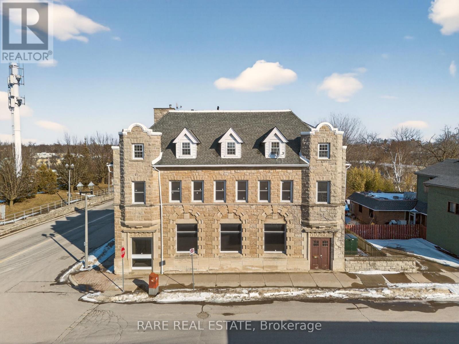 4190 Bridge Street, Niagara Falls (Downtown), Ontario  L2E 2R4 - Photo 2 - X12881808
