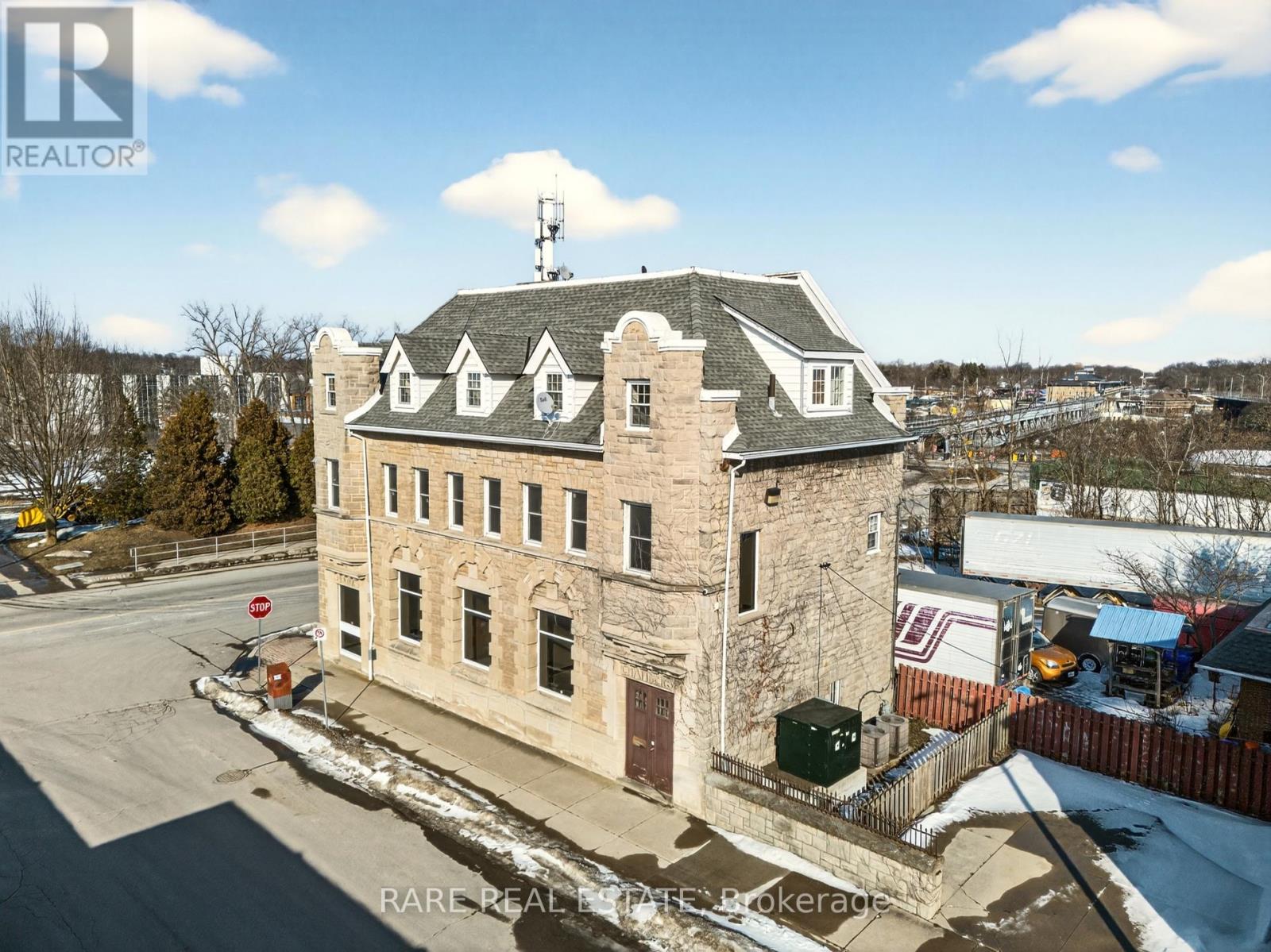 4190 Bridge Street, Niagara Falls (Downtown), Ontario  L2E 2R4 - Photo 3 - X12881808