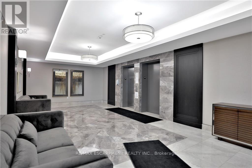 107 - 101 Shoreview Place, Hamilton (Lakeshore), Ontario  L8E 0K3 - Photo 3 - X12881838