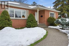 59 Oakley Crescent, Hamilton (Ancaster), Ontario  L9G 1T7 - Photo 5 - X12881866