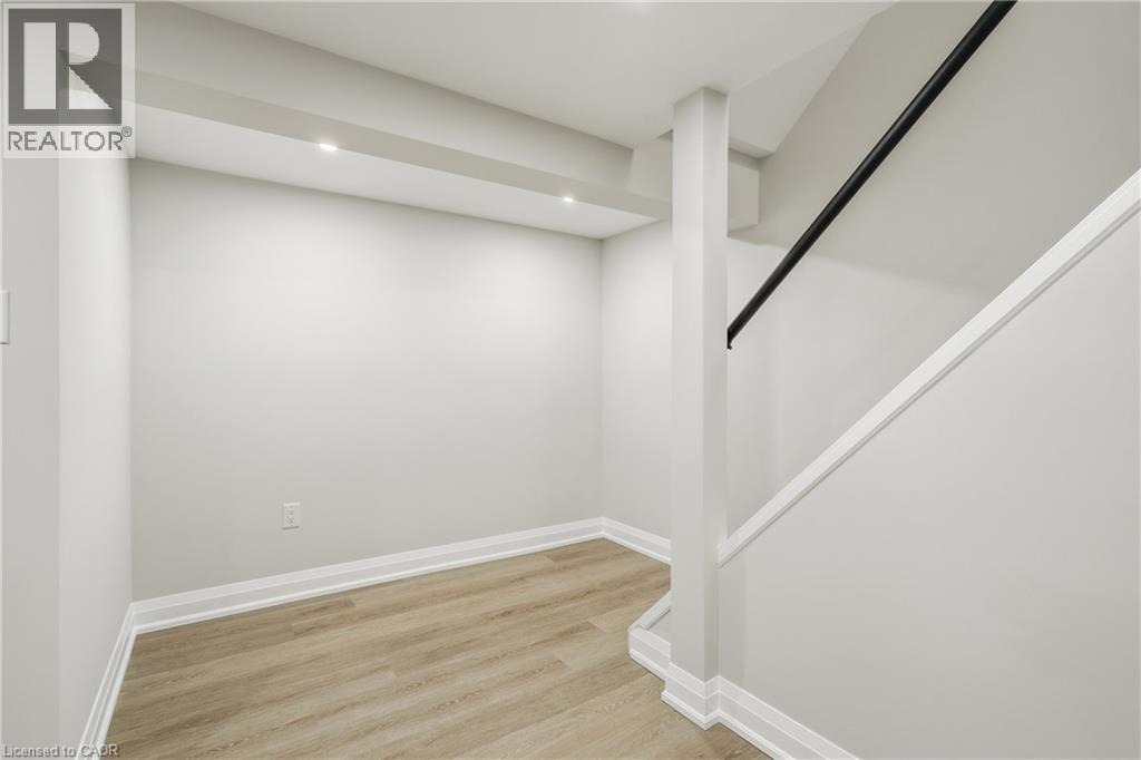 26 Clifton Downs Road, Hamilton, Ontario  L9C 2P2 - Photo 25 - 40803262