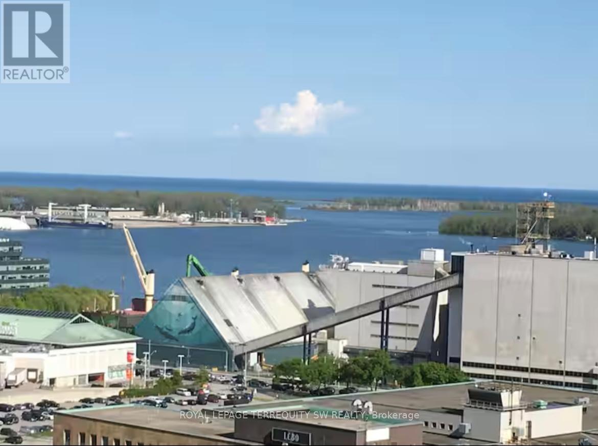 2012 - 8 The Esplanade, Toronto, Ontario  M5E 0A6 - Photo 25 - C12669710